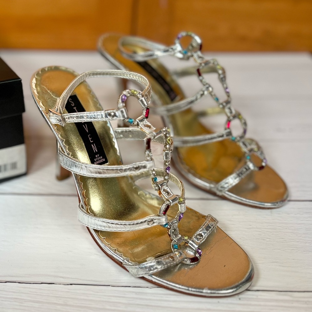 Aurielle Steven silver high heel